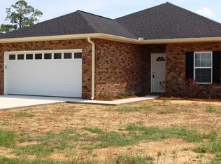 336 Lakeside Cir, Baxley, GA 31513