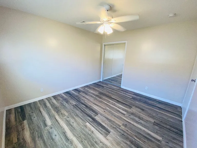 1168 E Lexington Ave — Photo 11