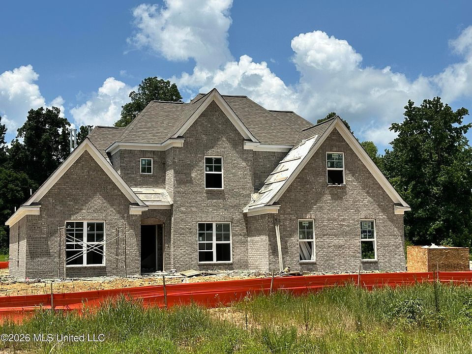 1st image of 875 Hazelwood Dr