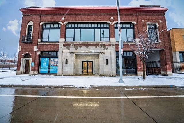 1st image of 3800 Euclid Ave #111