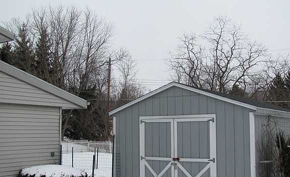 3rd image of 15 Salem Cir
