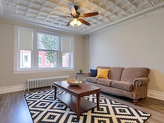 5th image of 422 N Queen St #1