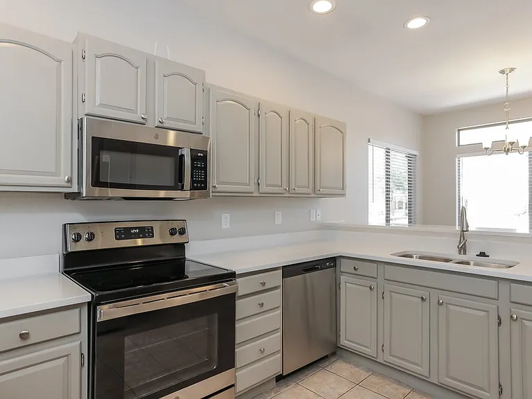 1211 E Winter Dr — Photo 8