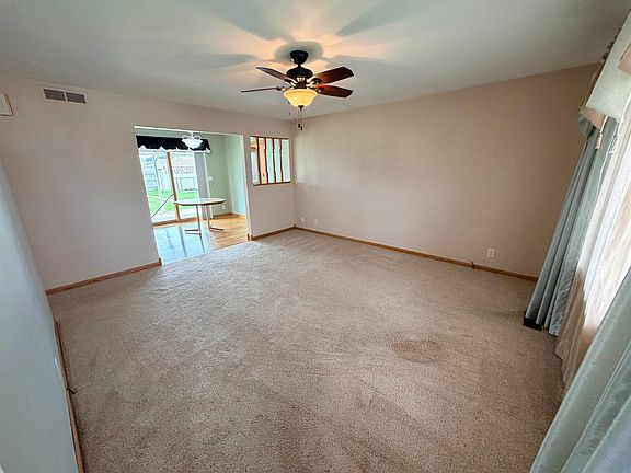5th image of 2106 E D Street