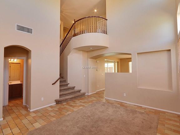 3rd image of 5937 Moon Garden St
