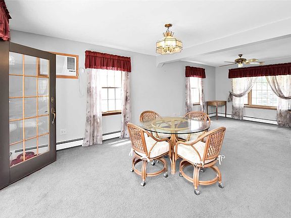 5th image of 25 Hunter Ln