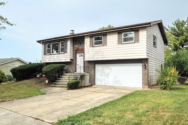 1st image of 1040 Barrow Ct