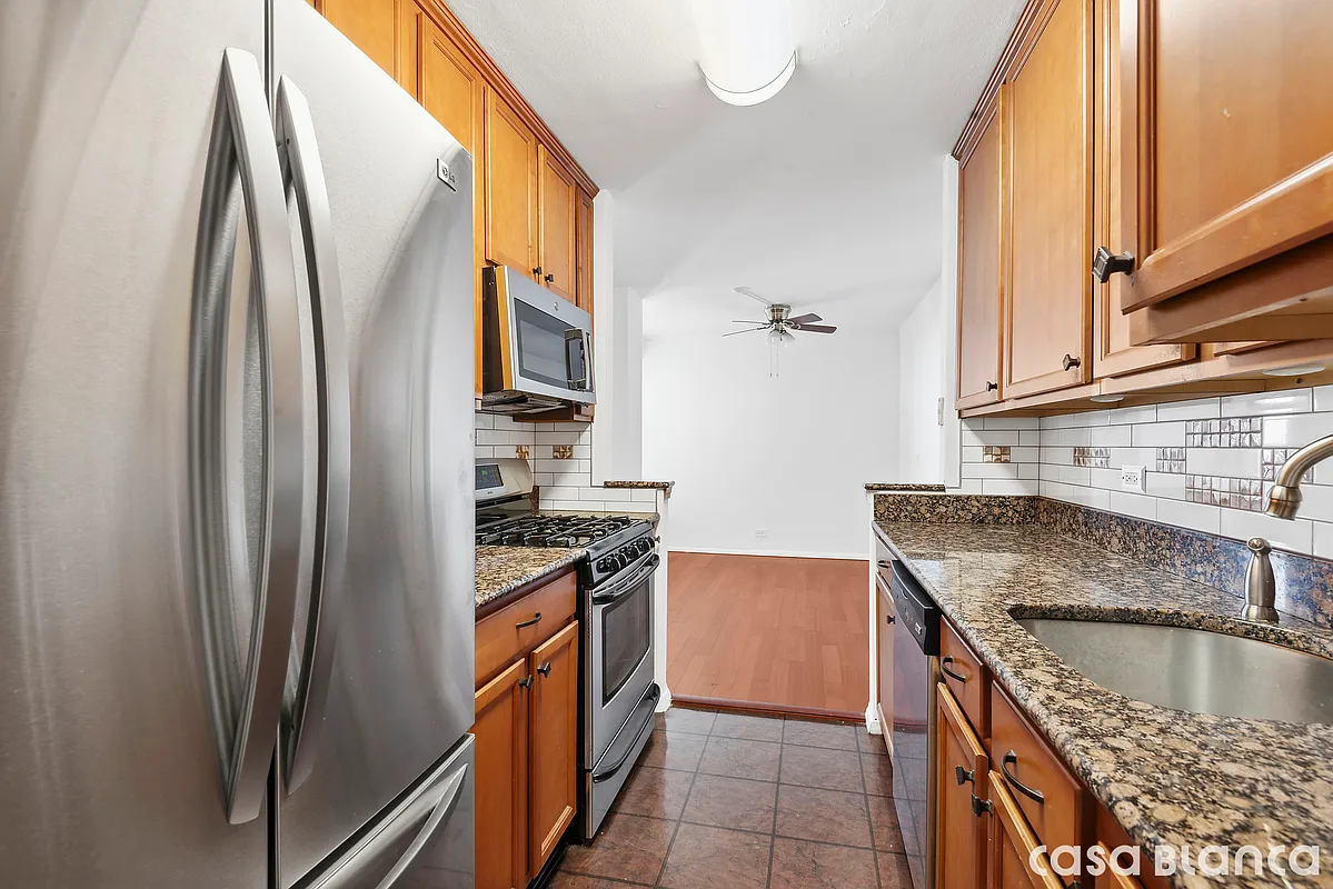 370 Ocean Parkway #12J in Kensington, Brooklyn | StreetEasy