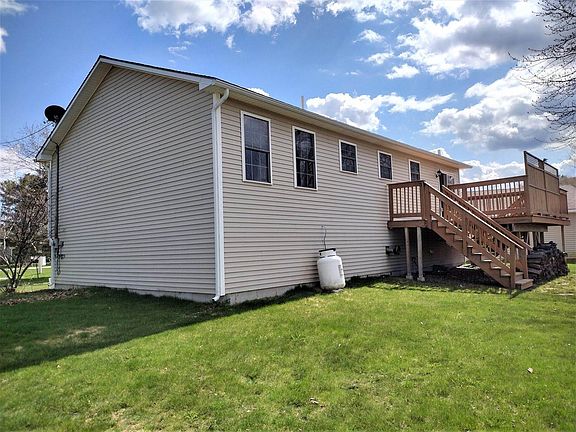 5th image of 18 Alder Ln
