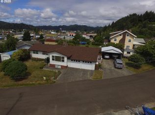 149 Schofield Dr, Reedsport, OR 97467