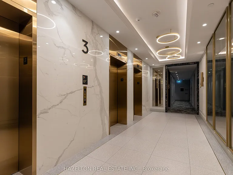 455 Wellington St W #301 — Photo 3