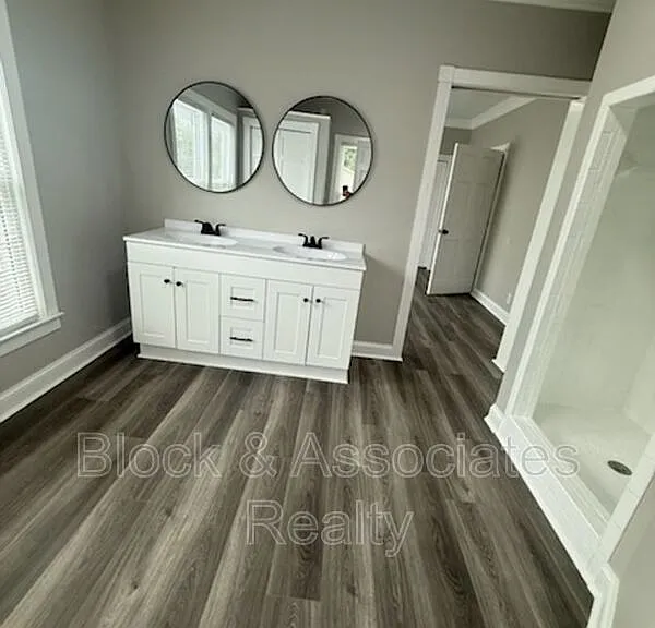 1007 Sunset Ave — Photo 9