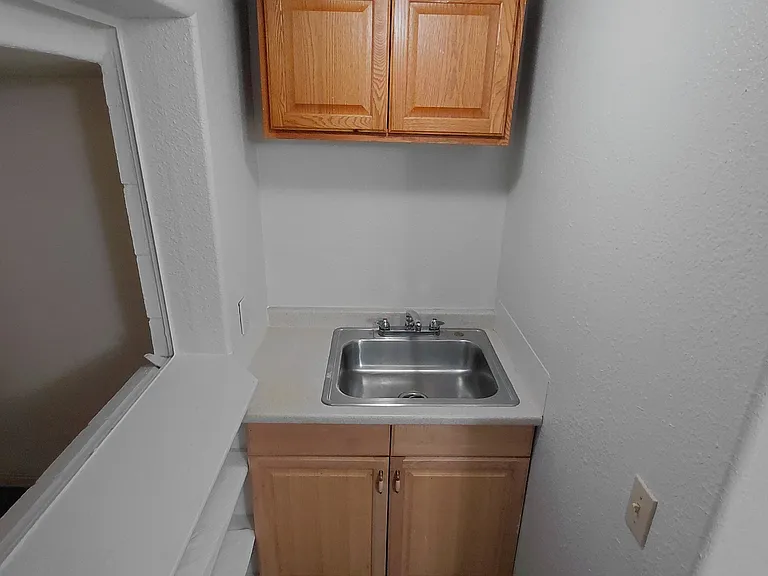 255 N Buchanan St #STUDIO — Photo 2