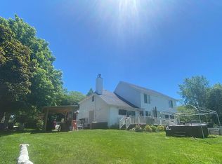 4609 Beach Ridge Rd, Lockport, NY 14094