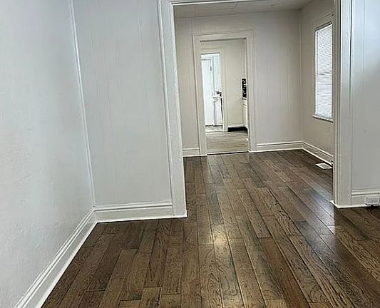 2nd image of 1637 Jackson Ave