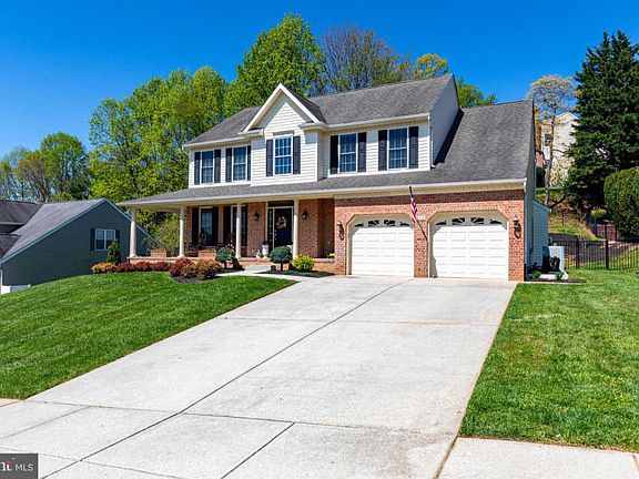 2nd image of 1116 Sunset Dr