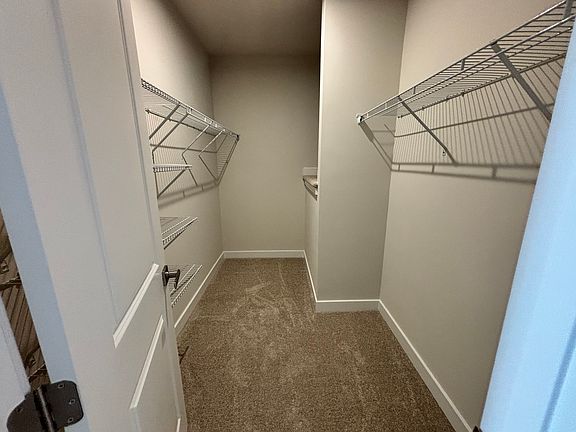 5th image of 2846 Calgary Ln