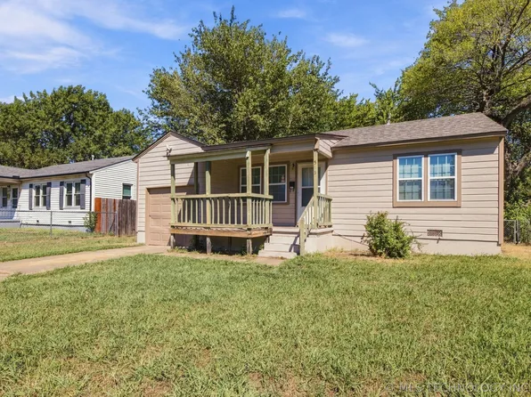 5951 E King Pl, Tulsa, OK 74115