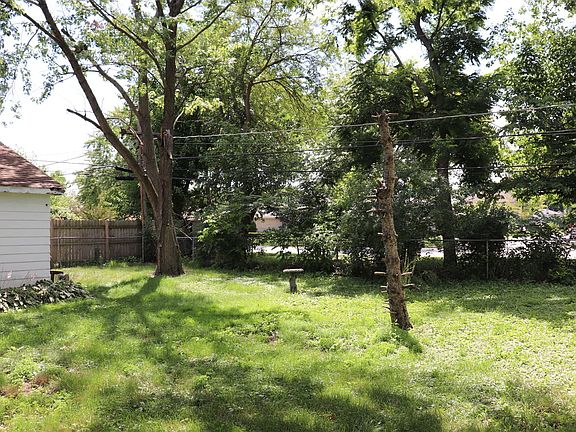 5th image of 9162 Lynwood Dr