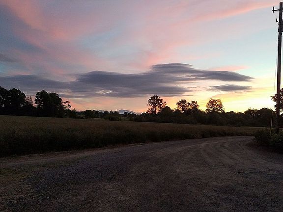 Nice sunsets and views 