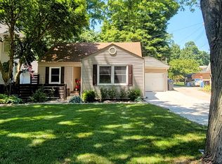 604 S Niles Ave, Tuscola, IL 61953