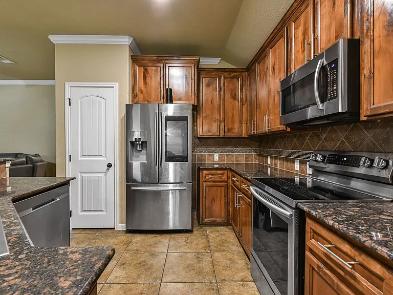3410 Horizon St — Photo 11