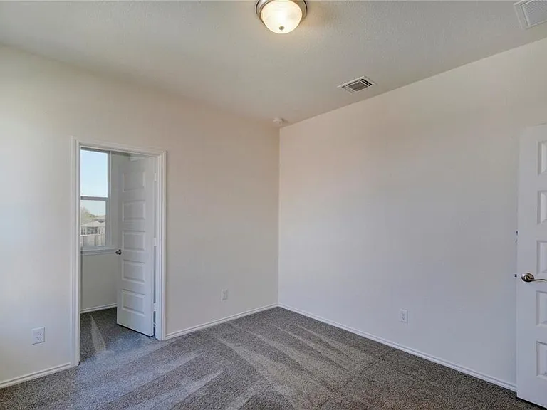3105 Maurine Dr — Photo 26
