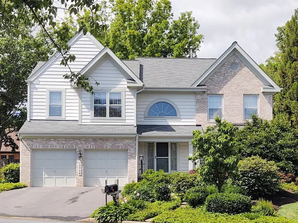 17704 Bishops Castle Ct, Olney, MD 20832