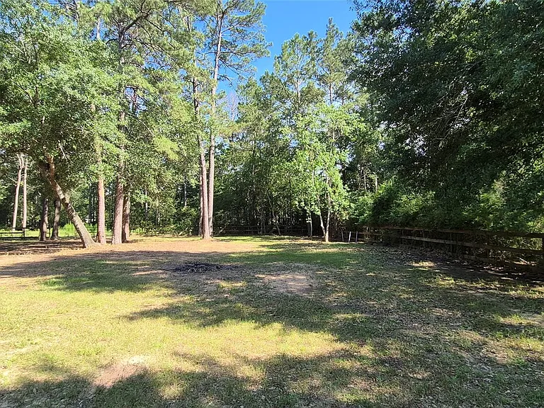 24321 Cherry Hill Dr — Photo 31