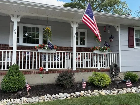 74 Sun Valley Road, Toms River, NJ 08755
