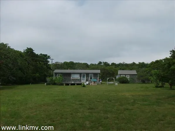 11 Quammox Rd, Edgartown, MA 02539