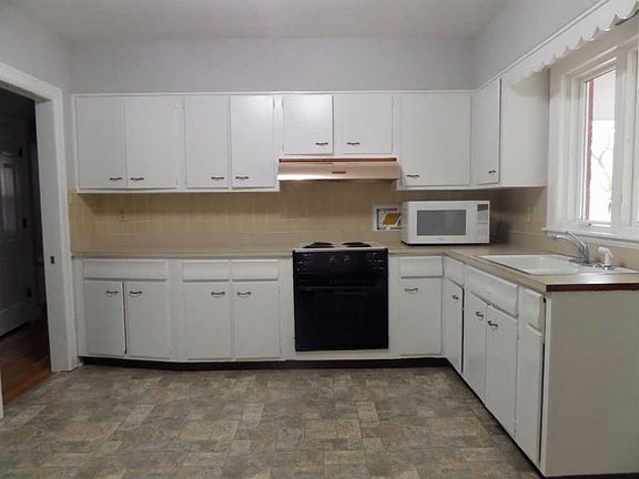 3rd image of 749 Mount Vernon Dr