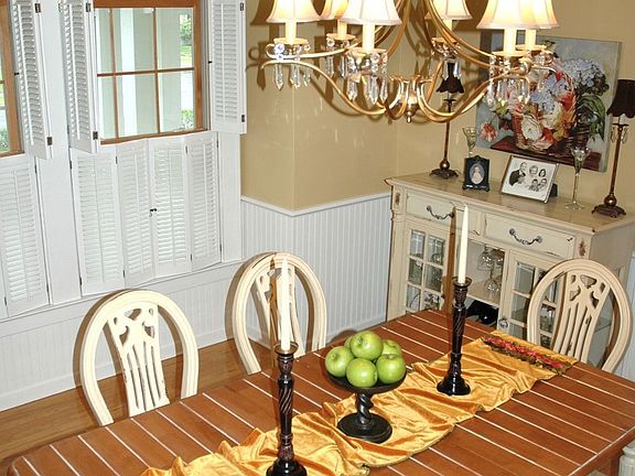 Formal dining room