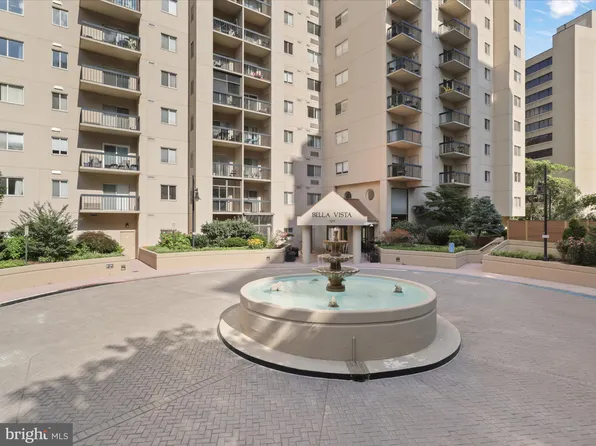 1211 S Eads St APT 601, Arlington, VA 22202