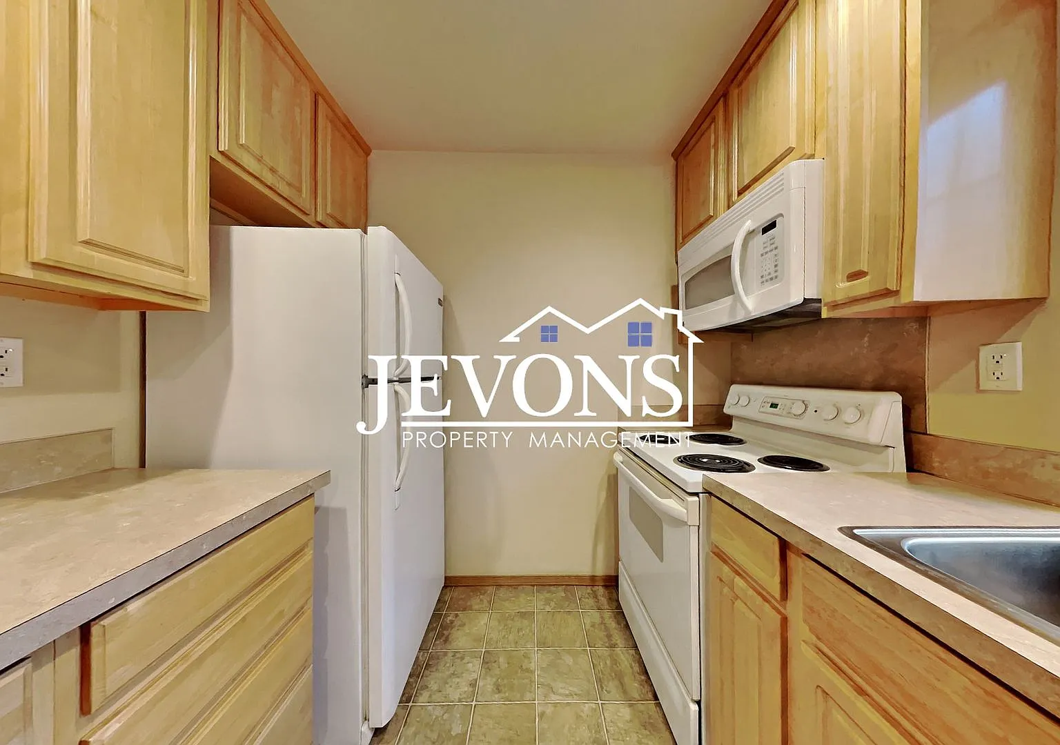 3018 S 43rd St Tacoma, WA 98409 — Photo 1