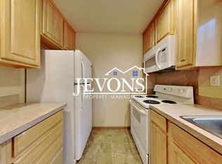 3018 S 43rd St APT B, Tacoma, WA 98409