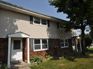 727 Imperial Ct, West Bend, WI 53095