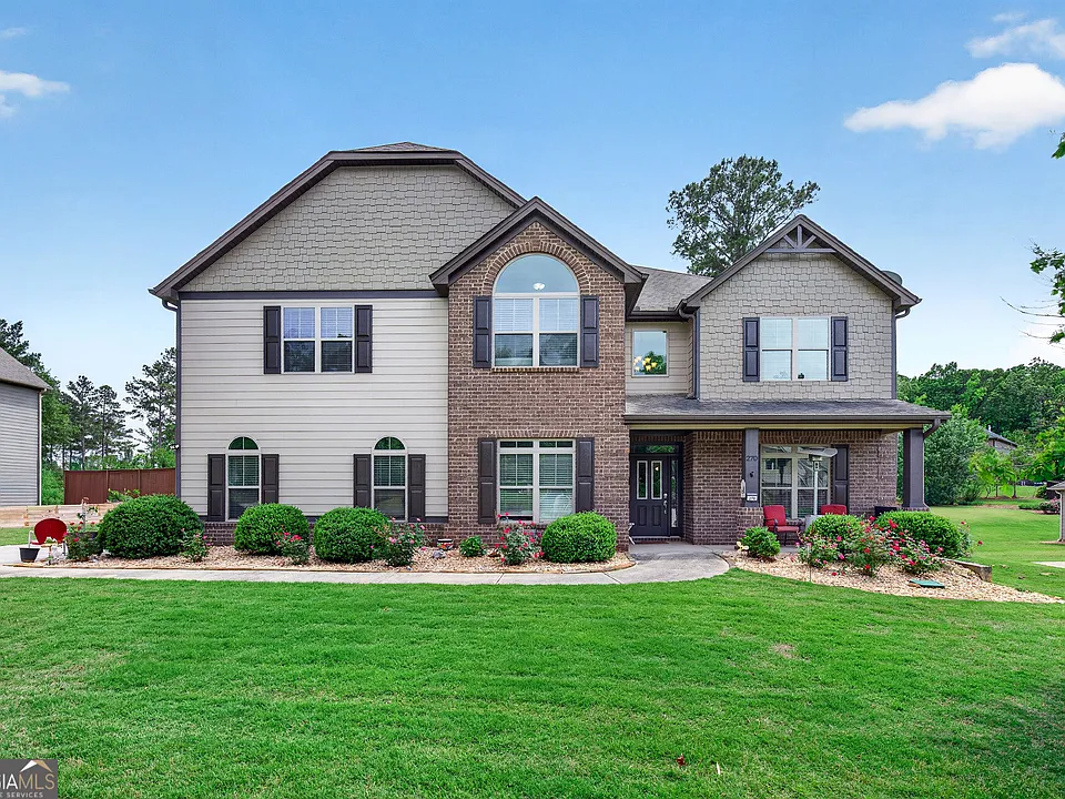270 Darien Dr