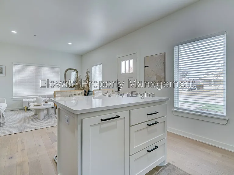 1616 NW 17th St #16 — Photo 14