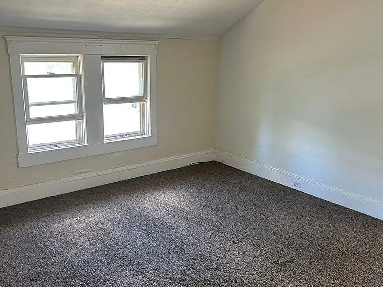 9505 Sladden Ave — Photo 11