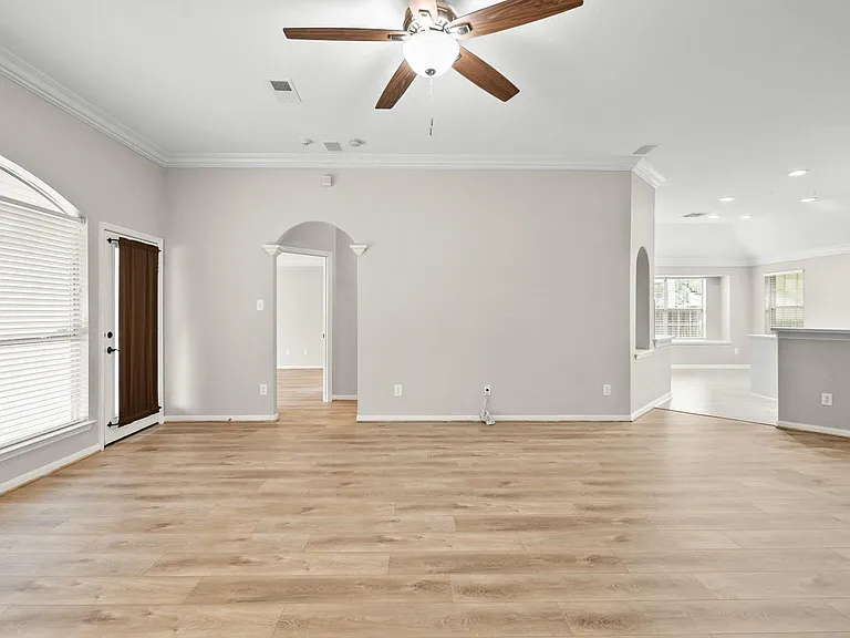 3907 Plum Hill Ln — Photo 16