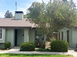 1844 E Vassar Dr, Visalia, CA