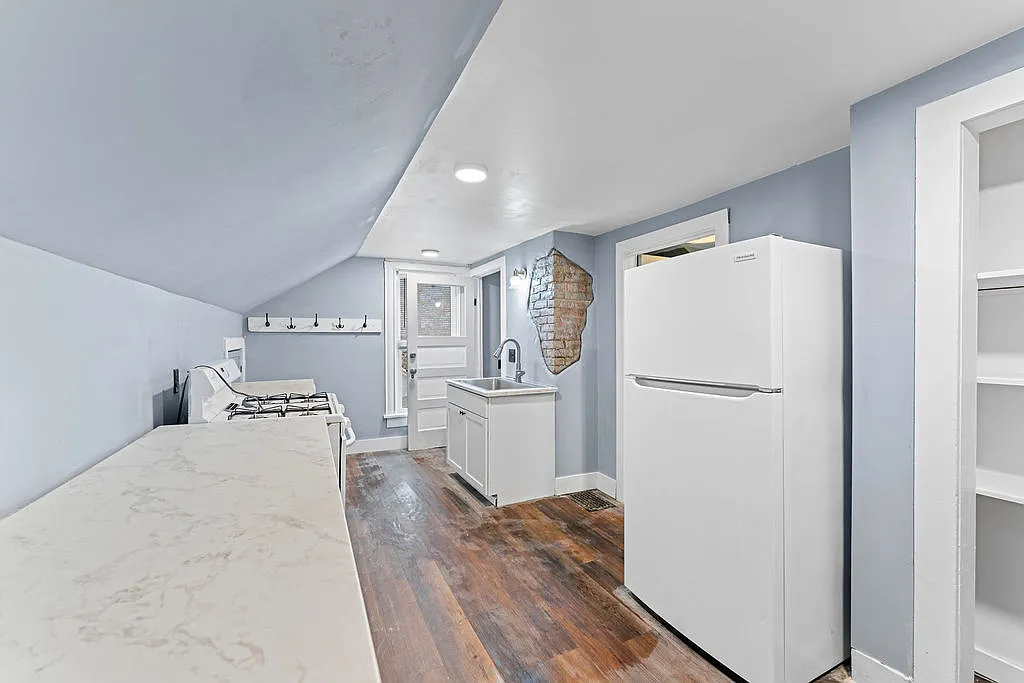 1515 Liberty St - A -Up... — Photo 2