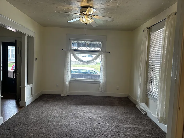 422 Franklin Ave #1 — Photo 10