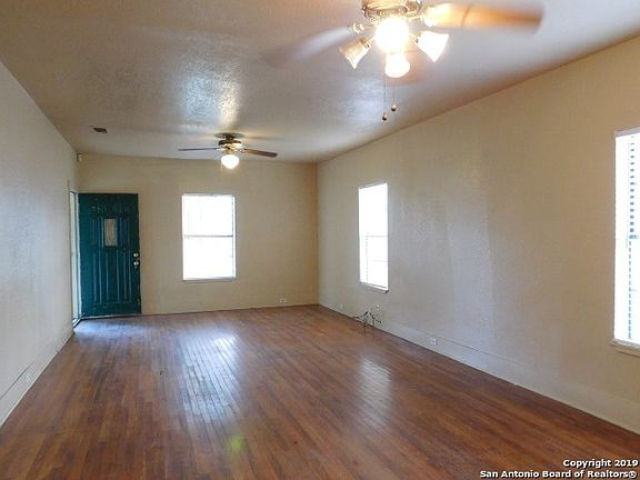 5th image of 1039 Schley Ave
