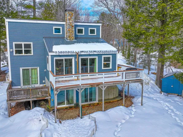 7 Top Hill Road, Bridgton, ME 04009