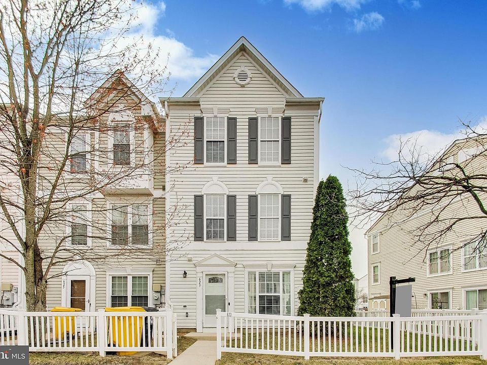1st image of 623 Fortune Ct