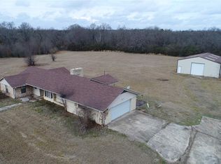 221 Us Highway 82 E, Annona, TX 75550