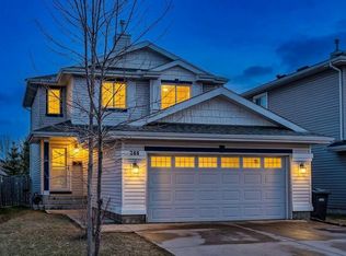 268 NW Westmount Cres, Okotoks, AB T1S 2J1
