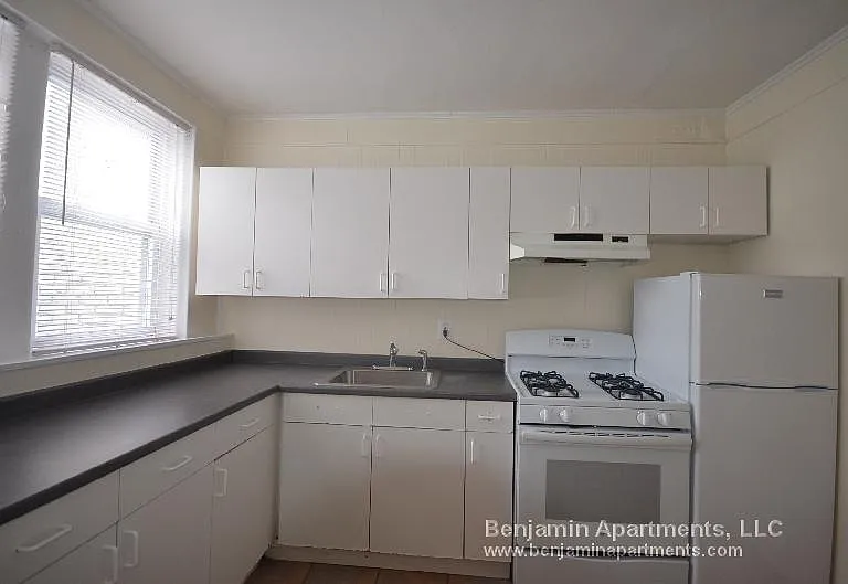 518 Cambridge St #9 — Photo 1